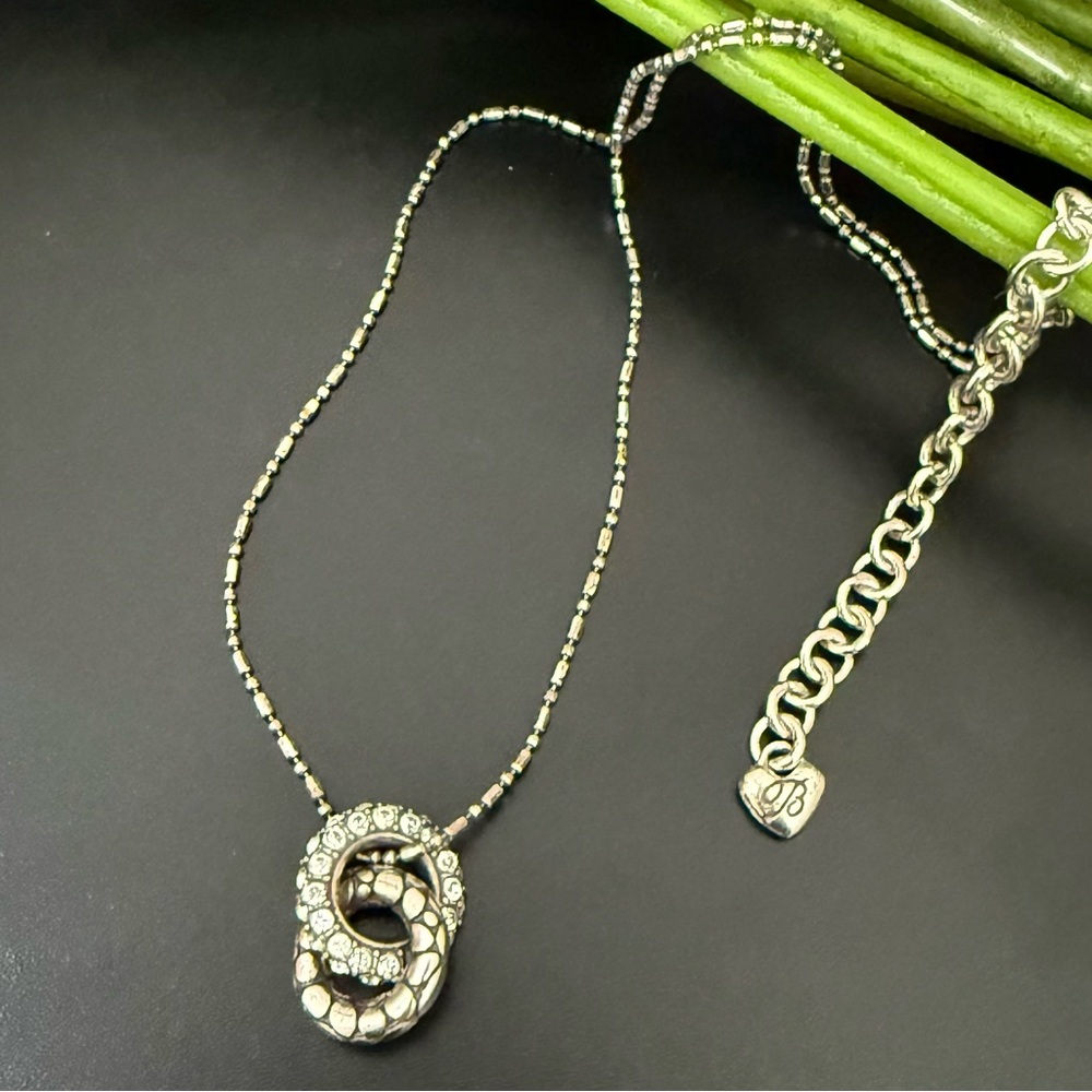 BRIGHTON Silver-plated Pebble Pave Crystal Interlocking Circles Necklace 9g.